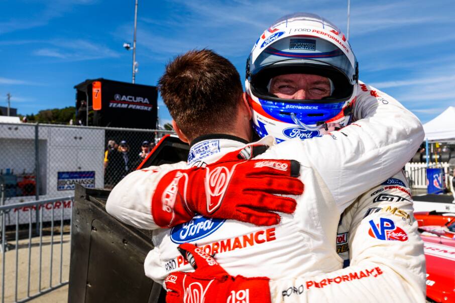 It was their first victory of the year and the third for the team this final year. It was their first victory of the year and the third for the team this final year.